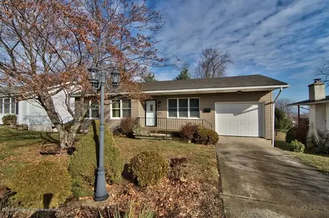 1231 Mowery St, Old Forge, PA 18518 photo 3