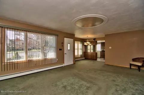 1231 Mowery St, Old Forge, PA 18518 photo 6