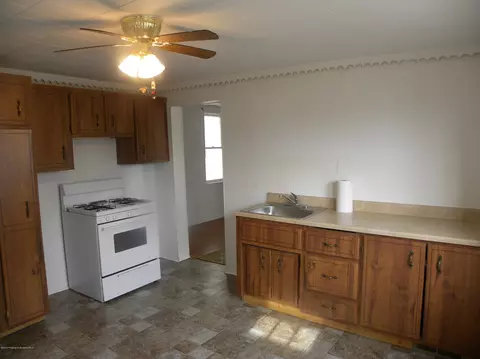 623 Hampton St, Scranton, PA 18504 photo 14