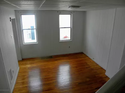 623 Hampton St, Scranton, PA 18504 photo 9