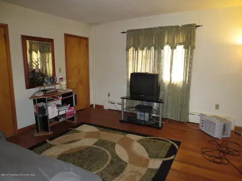 809 S Webster Ave, Scranton, PA 18505 photo 11