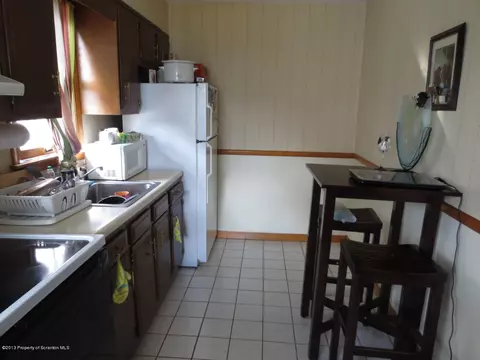809 S Webster Ave, Scranton, PA 18505 photo 12