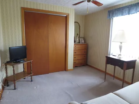 809 S Webster Ave, Scranton, PA 18505 photo 10