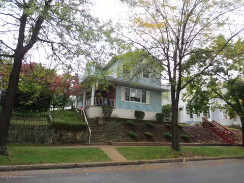 809 S Webster Ave, Scranton, PA 18505 photo 1