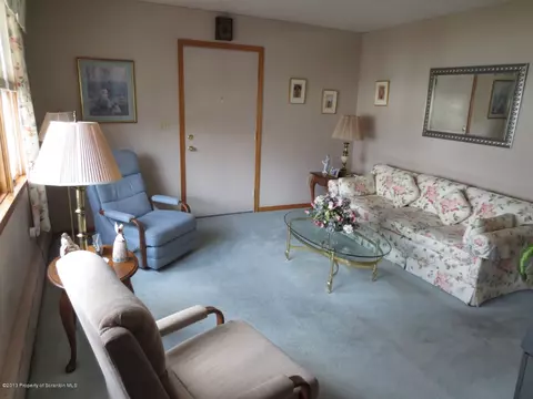 809 S Webster Ave, Scranton, PA 18505 photo 3
