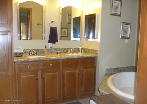 515 Raspberry Rd, Duryea, PA 18642 photo 9