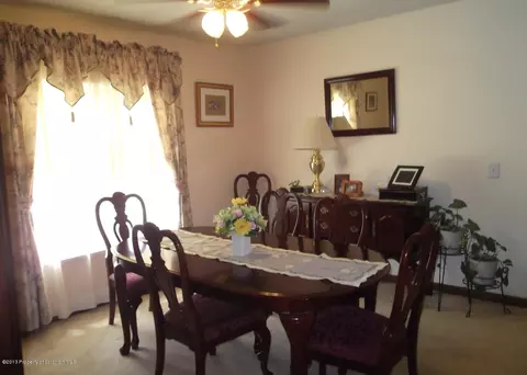 515 Raspberry Rd, Duryea, PA 18642 photo 2