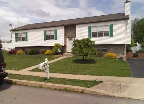 515 Raspberry Rd, Duryea, PA 18642 photo 1