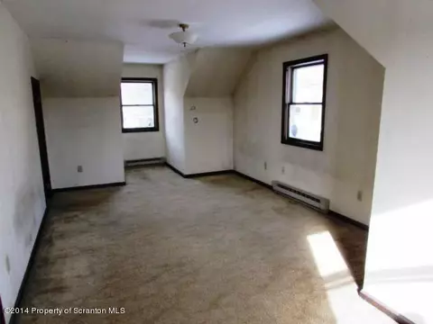 396 N Keyser Ave, Scranton, PA 18504 photo 8
