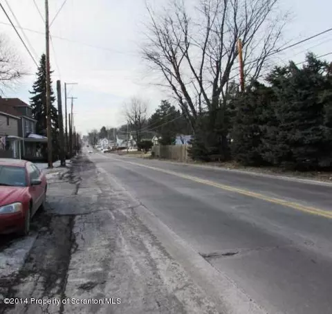 396 N Keyser Ave, Scranton, PA 18504 photo 3