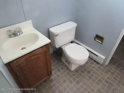 396 N Keyser Ave, Scranton, PA 18504 photo 9