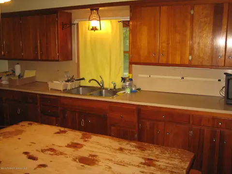 44 Doris Rd, Scott Twp, PA 18447 photo 5