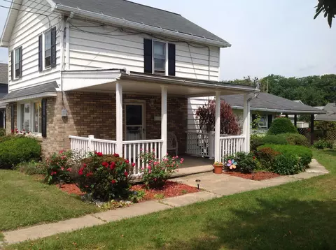 1041 Springbrook Ave, Moosic, PA 18507 photo 1