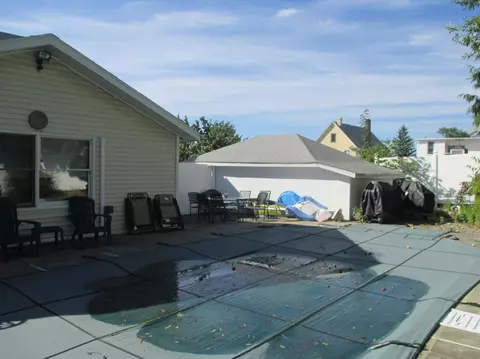 113 Smith St, Dunmore, PA 18512 photo 3