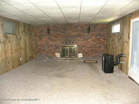 1506 E Drinker St, Dunmore, PA 18512 photo 10