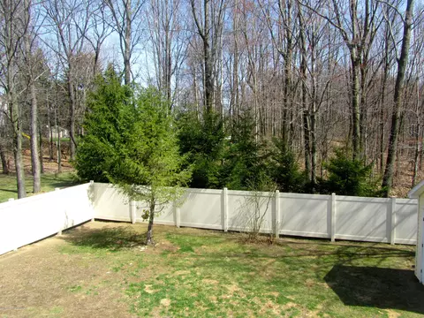 605 Loop Ave, Scranton, PA 18508 photo 25