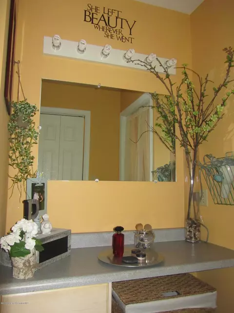 605 Loop Ave, Scranton, PA 18508 photo 6