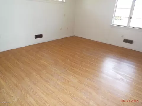 859 S Main St, Old Forge, PA 18518 photo 10