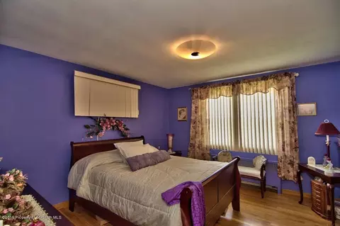 342 Sussex St, Old Forge, PA 18518 photo 12