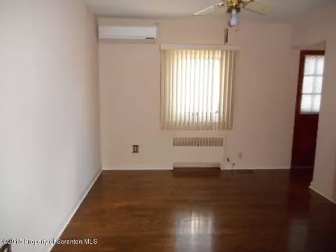 130 Foley St, Old Forge, PA 18518 photo 4