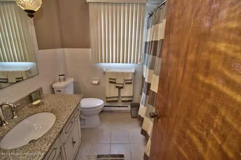 110 Apache Dr, Old Forge, PA 18518 photo 23