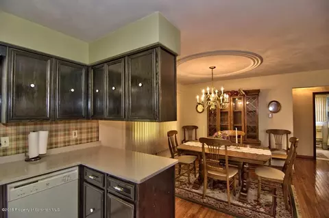 110 Apache Dr, Old Forge, PA 18518 photo 28