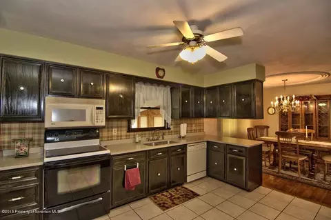 110 Apache Dr, Old Forge, PA 18518 photo 24