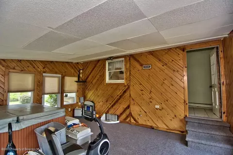 110 Apache Dr, Old Forge, PA 18518 photo 30