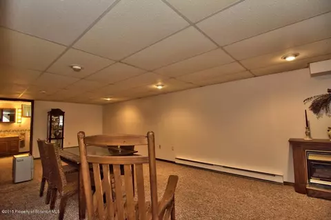 110 Apache Dr, Old Forge, PA 18518 photo 33