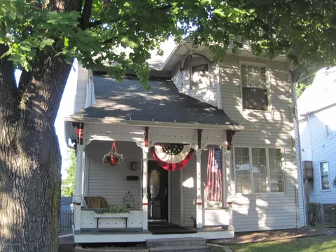 103 Cherry St, Dunmore, PA 18512 photo 1