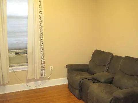 103 Cherry St, Dunmore, PA 18512 photo 15