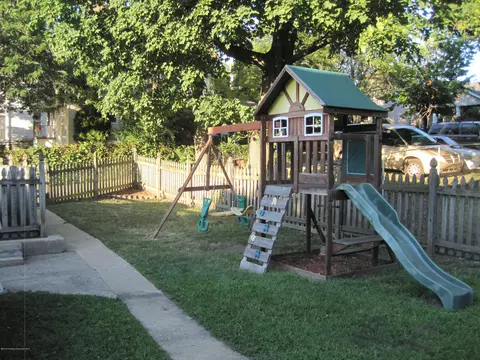 103 Cherry St, Dunmore, PA 18512 photo 30