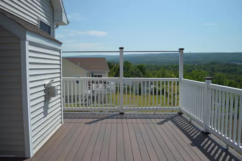 104 Tudy Ln, Olyphant, PA 18447 photo 23