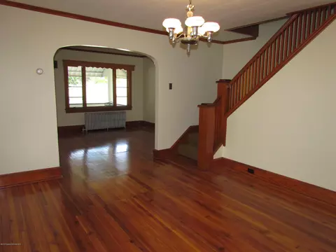 707 E Grant St, Olyphant, PA 18447 photo 11