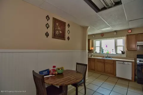 632 Hickory St, Scranton, PA 18505 photo 15