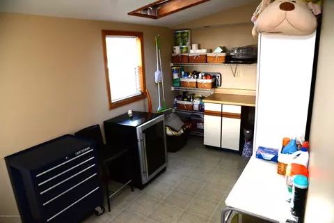 604 E Scott St, Olyphant, PA 18447 photo 11