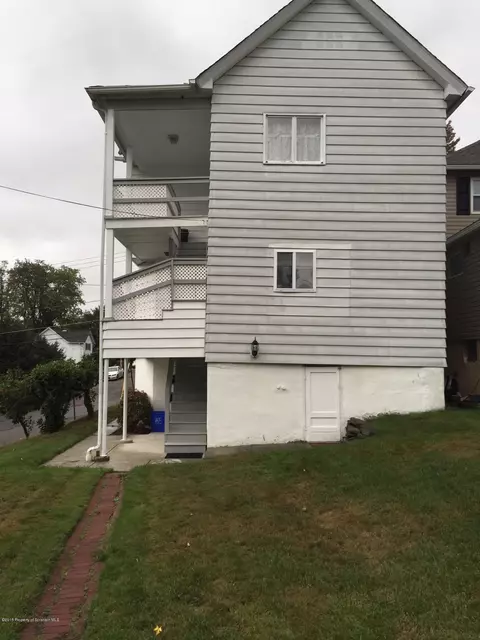 834 E Scott St, Olyphant, PA 18447 photo 22