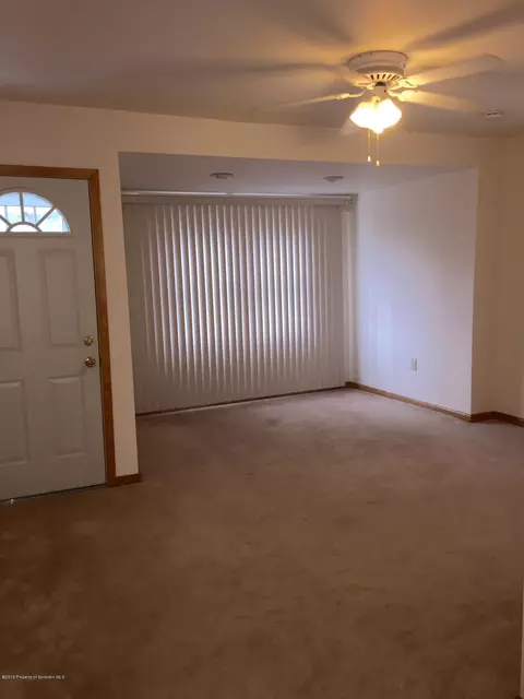 834 E Scott St, Olyphant, PA 18447 photo 12