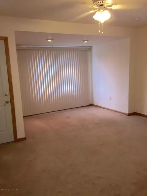 834 E Scott St, Olyphant, PA 18447 photo 11