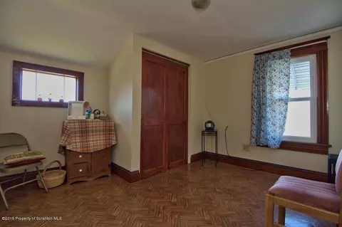615 E Pine St, Olyphant, PA 18447 photo 19
