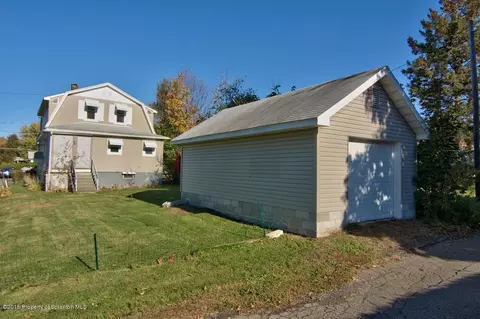 615 E Pine St, Olyphant, PA 18447 photo 22