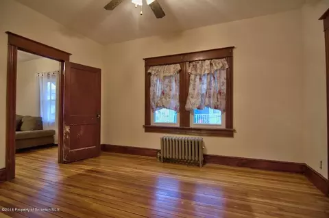 615 E Pine St, Olyphant, PA 18447 photo 8