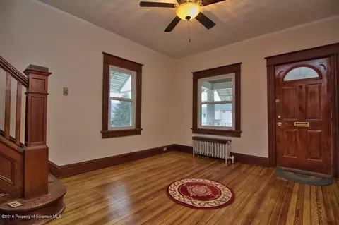 615 E Pine St, Olyphant, PA 18447 photo 3