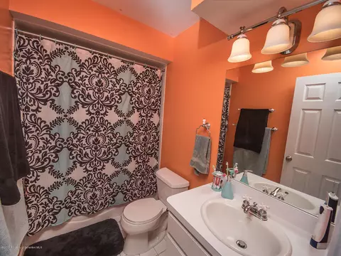 100 Margaret Dr, Olyphant, PA 18447 photo 41