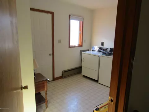 1 La Mesa Dr, Hazleton, PA 18202 photo 26