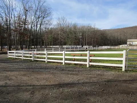 1 La Mesa Dr, Hazleton, PA 18202 photo 86