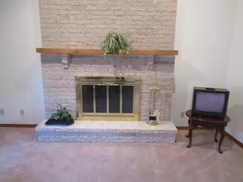 1 La Mesa Dr, Hazleton, PA 18202 photo 8