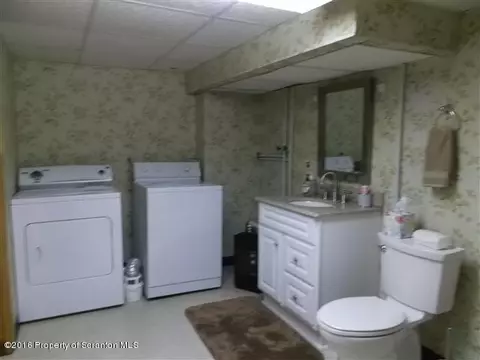 256 E Morton St, Old Forge, PA 18518 photo 12