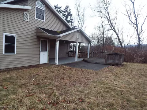 19 Connell St, Old Forge, PA 18518 photo 4