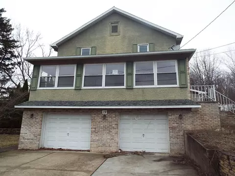 19 Connell St, Old Forge, PA 18518 photo 1